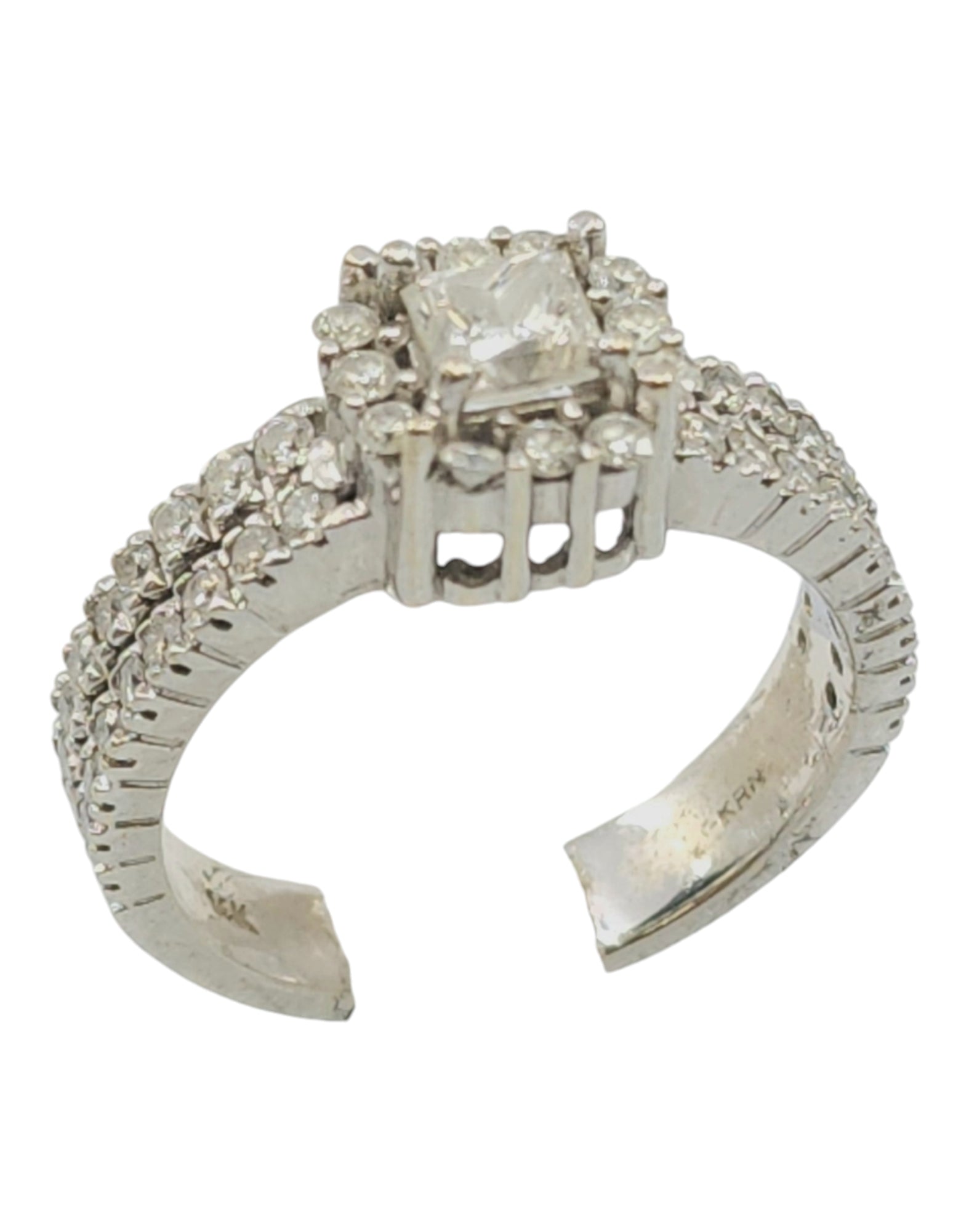 14k white gold diamond ring