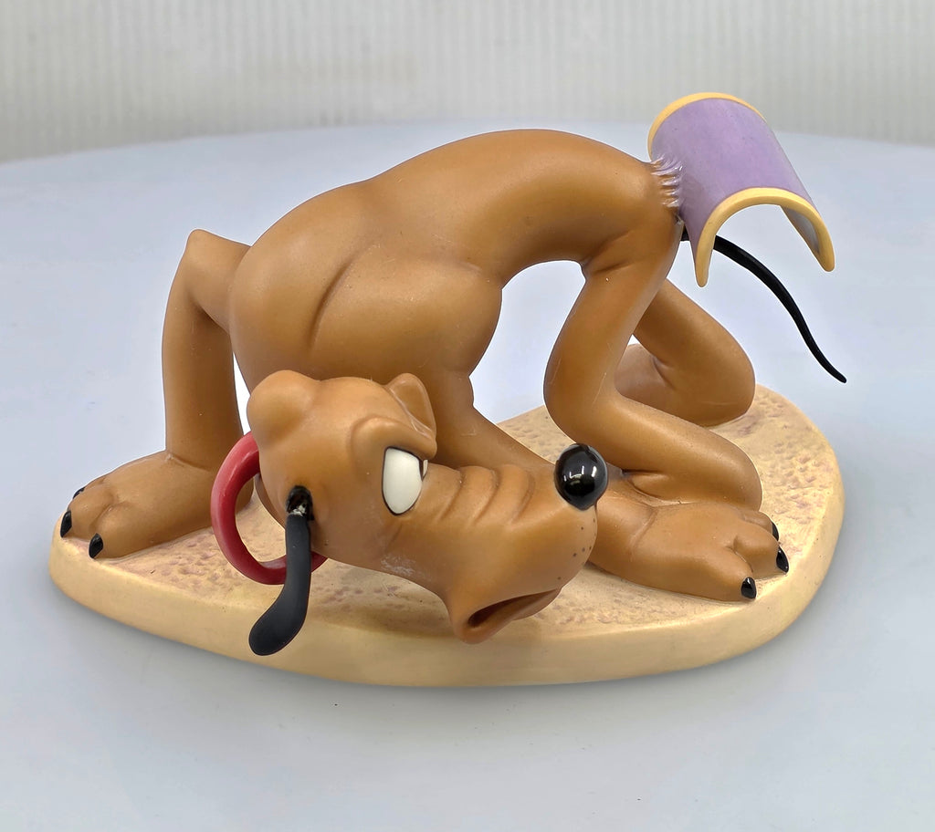WDCC Walt Disney "Sticky Situation Pluto Dog from Beach Picnic w Box