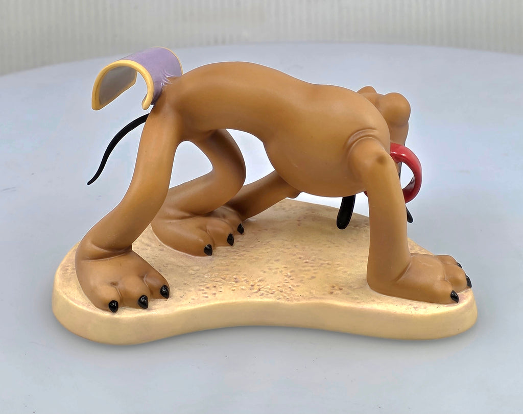 WDCC Walt Disney "Sticky Situation Pluto Dog from Beach Picnic w Box