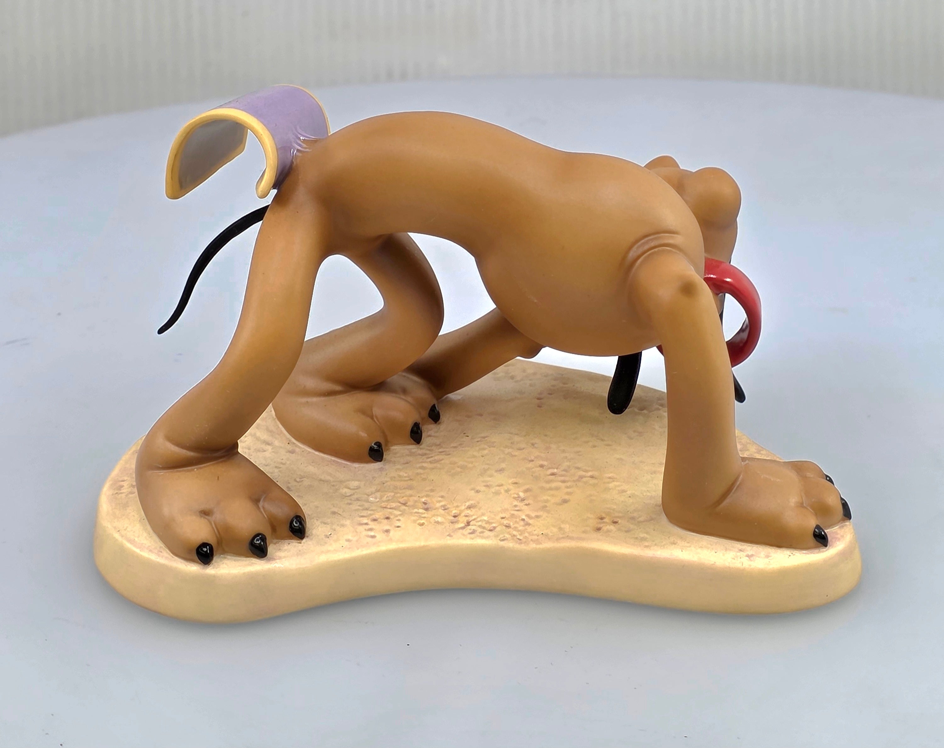 WDCC Walt Disney "Sticky Situation Pluto Dog from Beach Picnic w Box