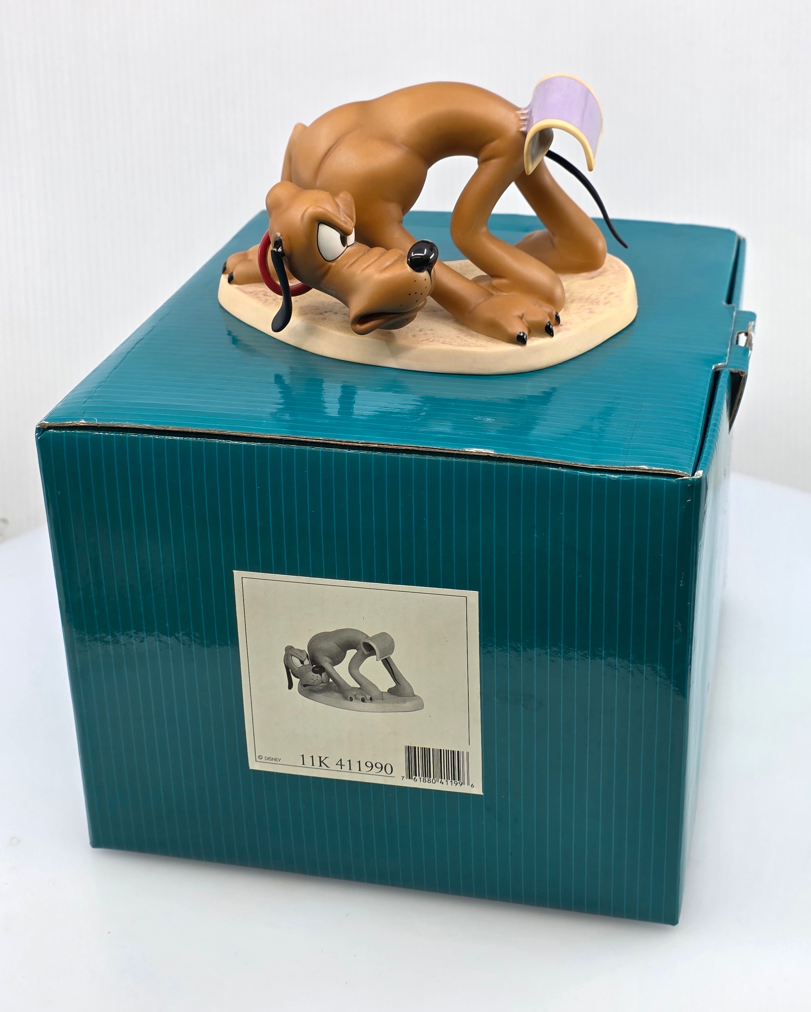 WDCC Walt Disney "Sticky Situation Pluto Dog from Beach Picnic w Box