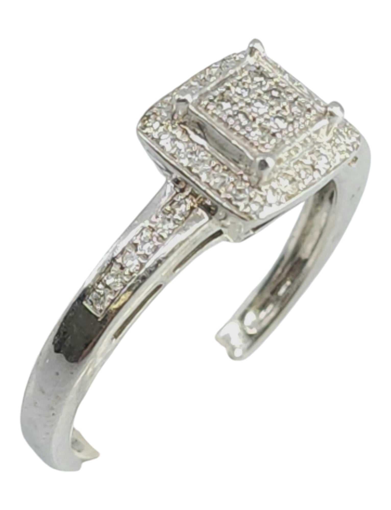 10k white gold diamond ring