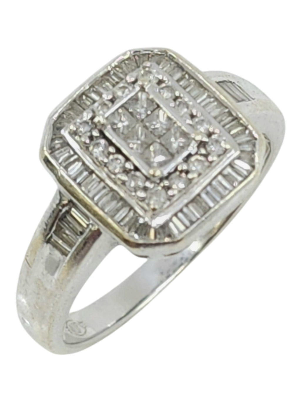 14k white gold ladies diamond ring
