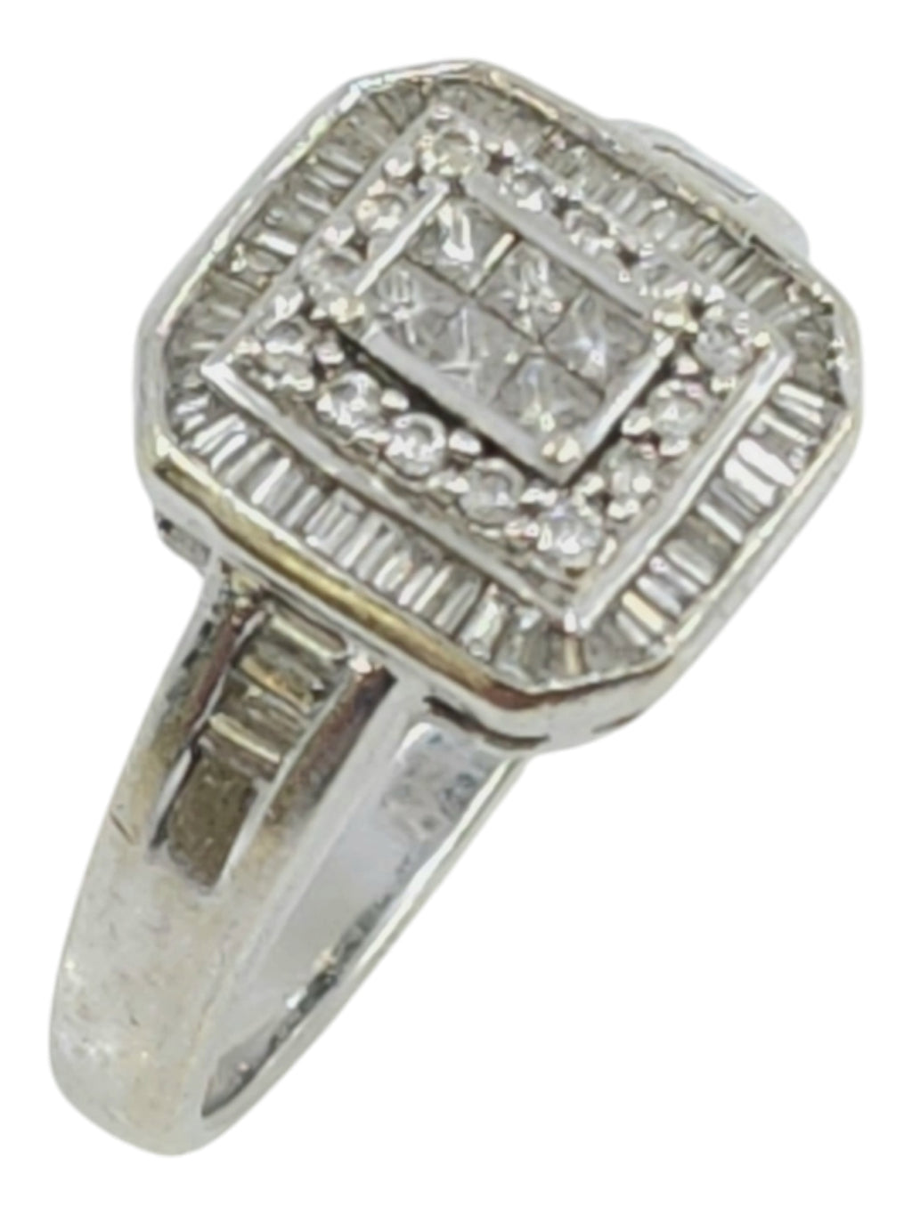 14k white gold ladies diamond ring