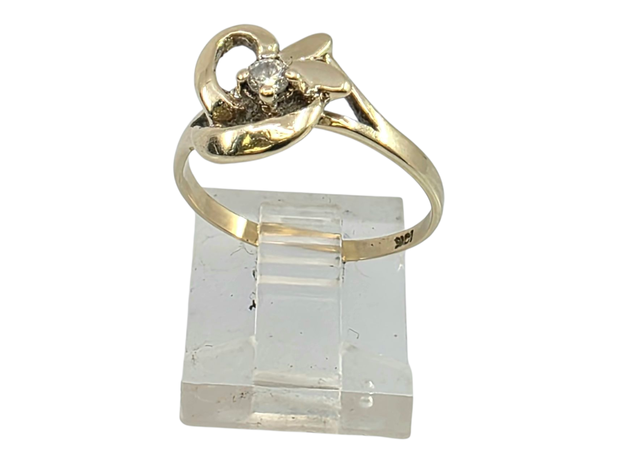 14k Yellow Gold Diamond Ring