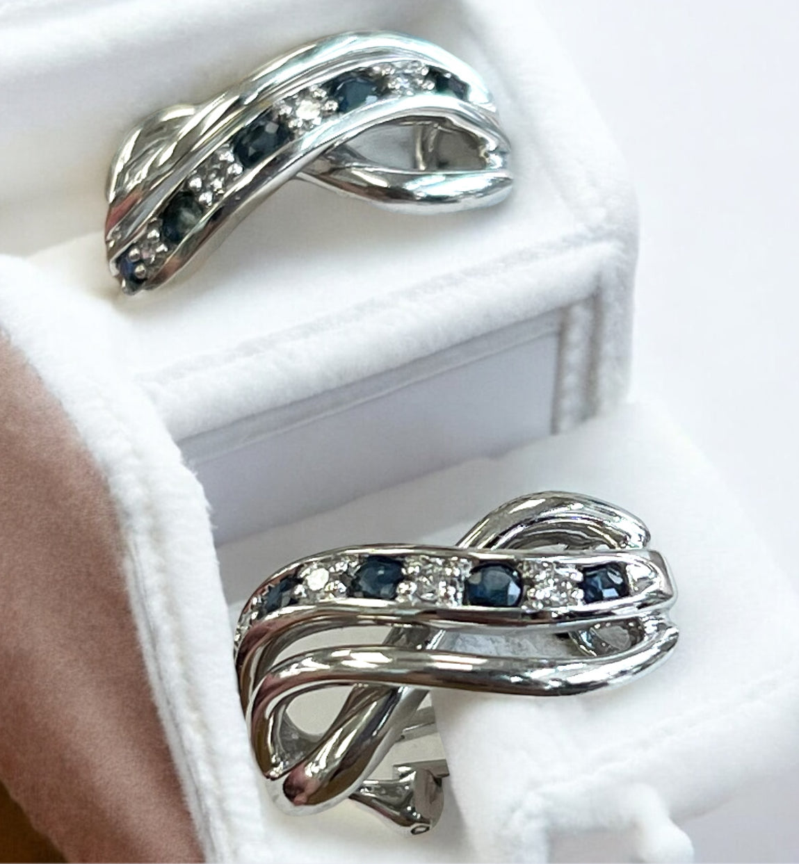 White Gold diamond earrings