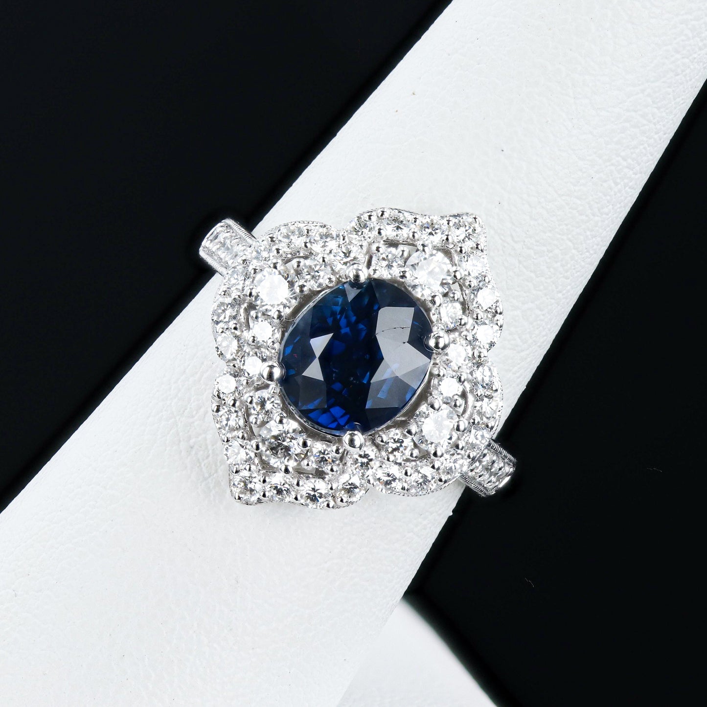 3.20ct UNHEATED Blue Sapphire and 1.15ctw Diamond Platinum Ring (GIA CERTIFIED)