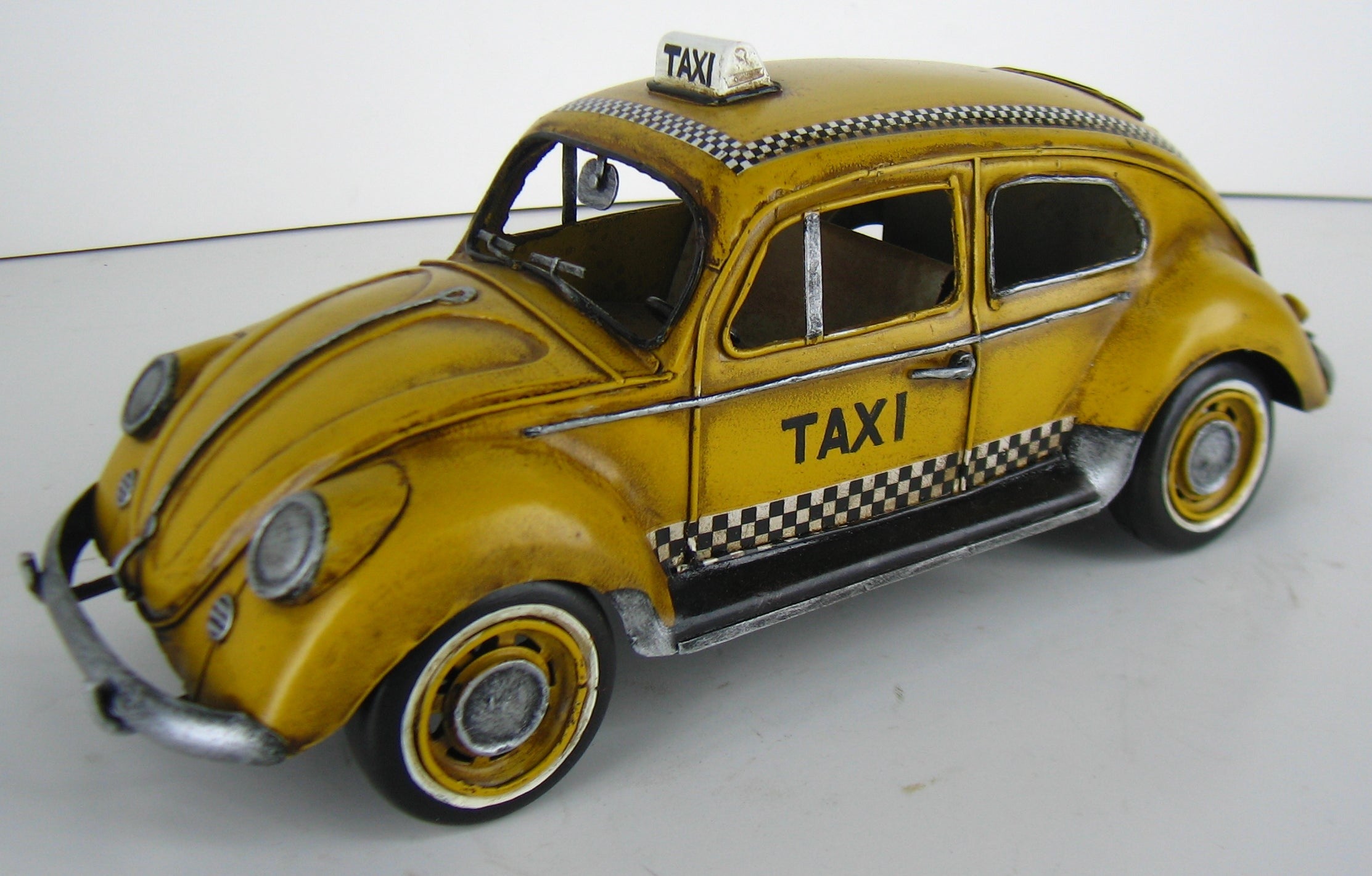 Tinplate Model Car Ð 1934 VW Volkswagen Beetle Checker Taxi car