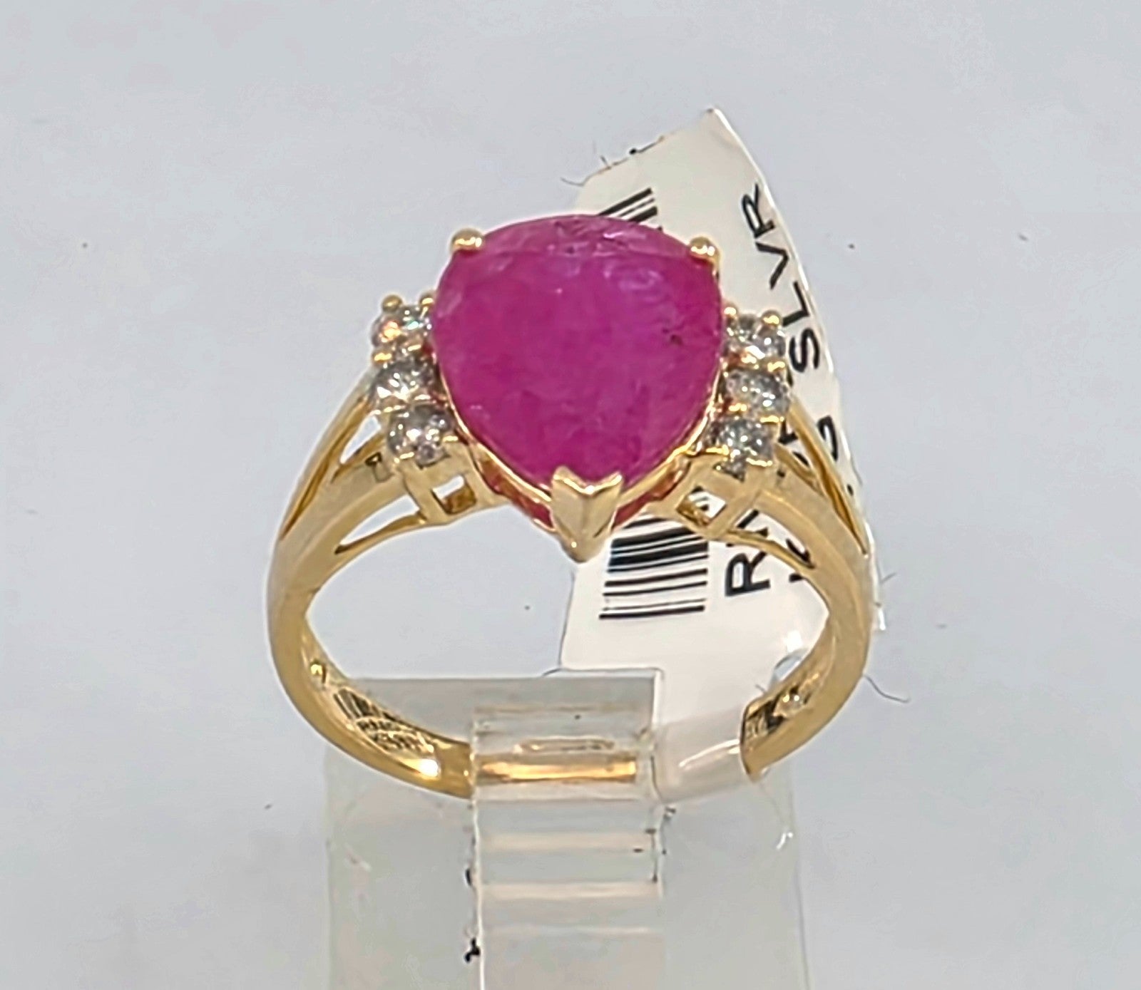 GGA 3.3 ct Ruby and Diamond Silver Ring