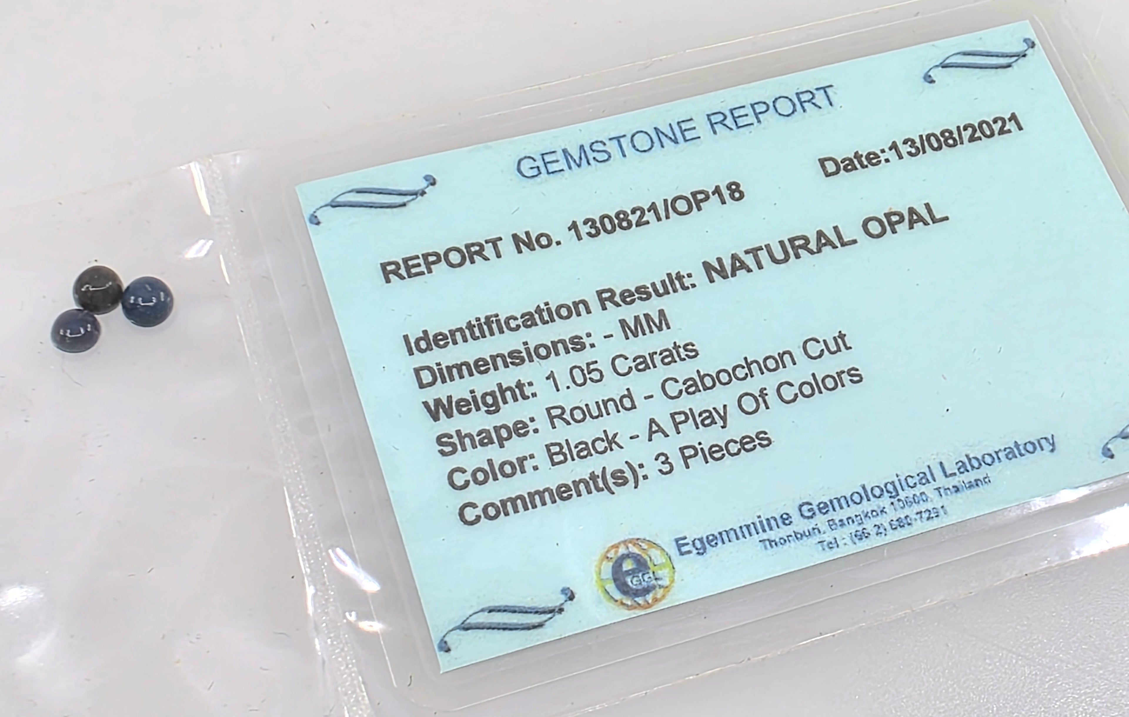 1.05 carats Natural Opals