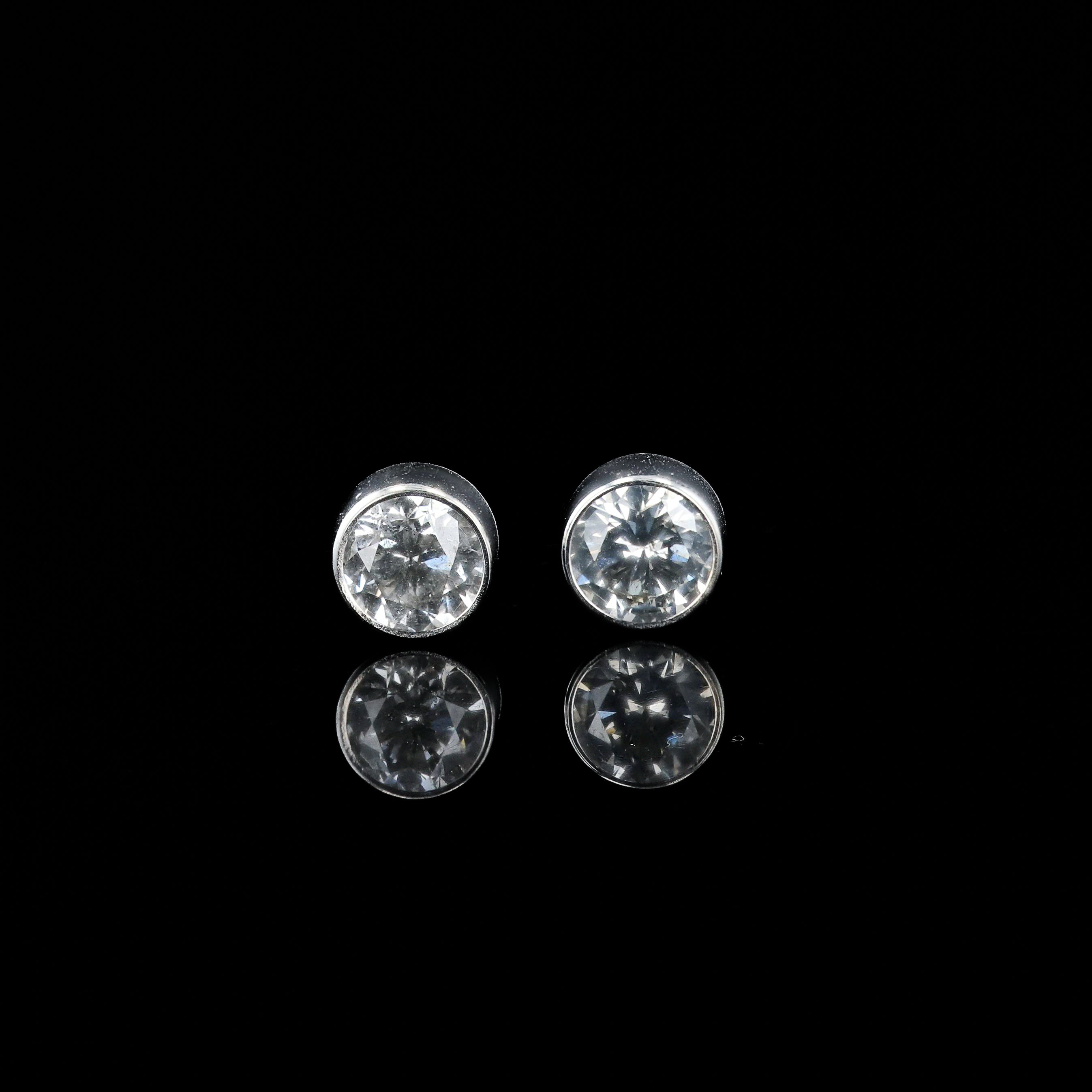 1.81ctw G COLOR SI2 CLARITY Diamond 14K White Gold Stud Earrings